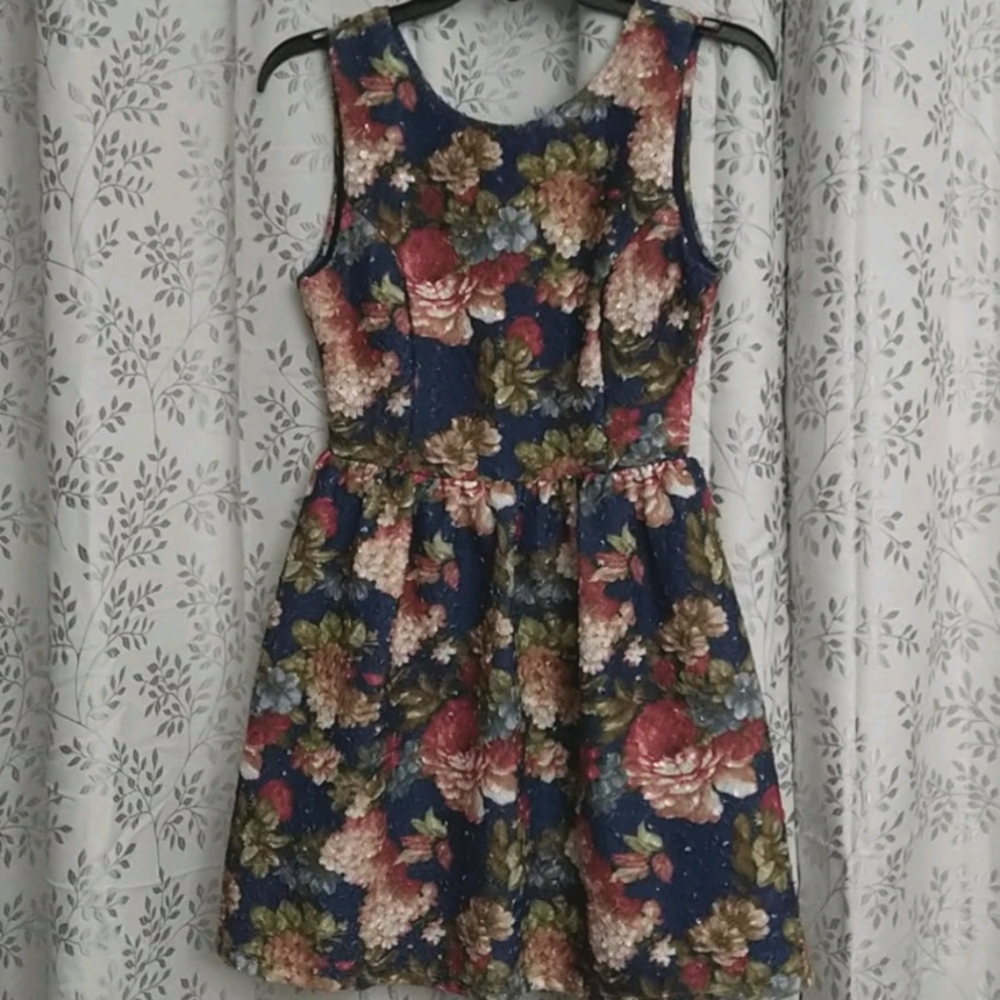 2/$3 Vintage vibes blue floral dress with sequins